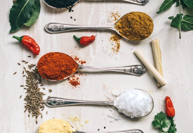 What Are The Best Spices To Replace High Sodium Salt?
